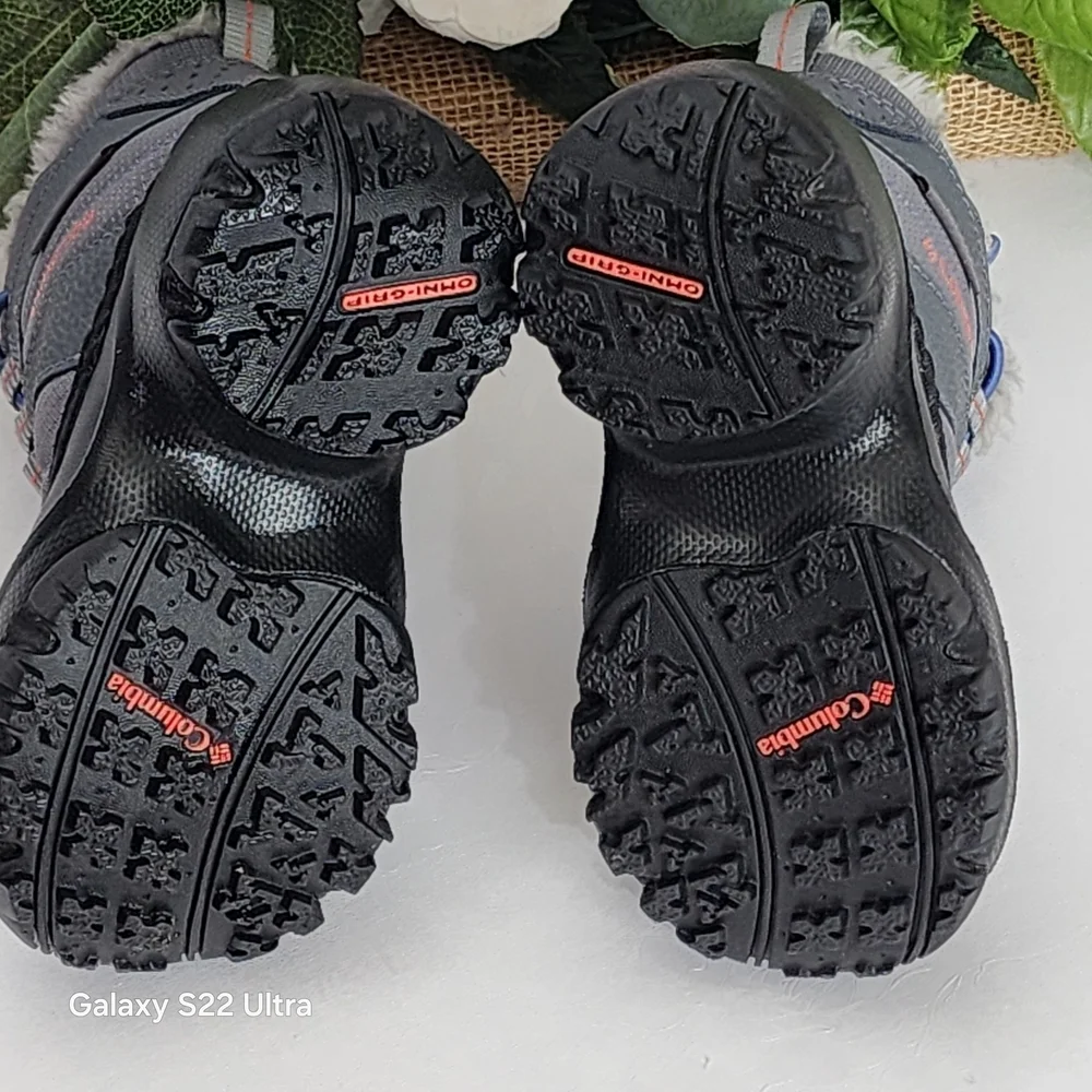 Columbia sturdy snow